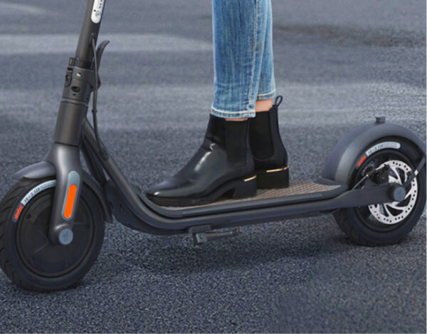 Segway F30 E-Scooter - Image 7